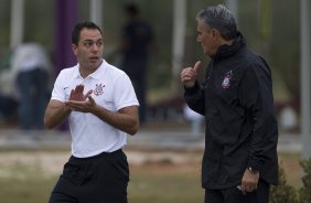 Antnio Fedato Filho, fisiologista, que treinou fisicamente o time, aps a dispensa de Eduardo Silva, preparador fisico, e Tite durante o treino do Corinthians, esta manh no CT Joaquim Grava, no Parque Ecolgico do Tiete, que serviu como preparao para o jogo contra o Fluminense, amanh, dia 11/09, domingo a tarde, no Engenho, vlida pela 23 rodada do Brasileiro 2011