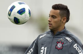 Welder durante o treino do Corinthians, esta manh no CT Joaquim Grava, no Parque Ecolgico do Tiete, que serviu como preparao para o jogo contra o Fluminense, amanh, dia 11/09, domingo a tarde, no Engenho, vlida pela 23 rodada do Brasileiro 2011