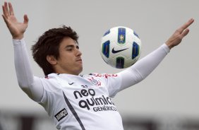 William que entra no lugar de Emerson, suspenso, durante o treino do Corinthians, esta manh no CT Joaquim Grava, no Parque Ecolgico do Tiete, que serviu como preparao para o jogo contra o Fluminense, amanh, dia 11/09, domingo a tarde, no Engenho, vlida pela 23 rodada do Brasileiro 2011