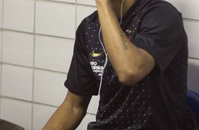 Liedson nos vestirios antes da partida entre Fluminense x Corinthians, realizada esta tarde no estdio do Engenho, na cidade do Rio de Janeiro, pela 23 rodada do Campeonato Brasileiro de 2011