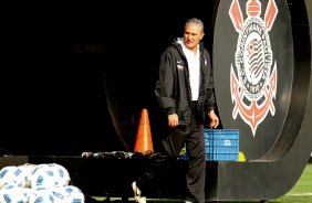 O tcnico Tite durante treino do Corinthians realizado no Centro de treinamento Joaquim Grava