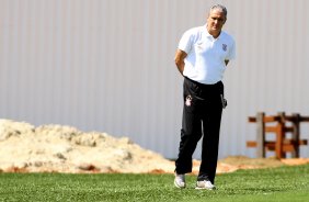 O tcnico Tite do Corinthians durante treino realizado no CT Joaquim Grava