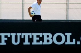 O tcnico Tite do Corinthians durante treino realizado no CT Joaquim Grava