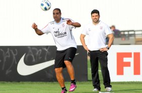 Adriano durante treino do Corinthians realizado no Centro de treinamento Joaquim Grava