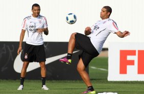 Adriano durante treino do Corinthians realizado no Centro de treinamento Joaquim Grava