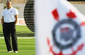 O tcnico Tite durante treino do Corinthians realizado no Centro de treinamento Joaquim Grava