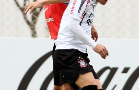 Paulo Andr e Willian durante treino do Corinthians realizado no Centro de treinamento Joaquim Grava