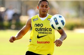 Jorge Henrique durante treino do Corinthians realizado no Centro de treinamento Joaquim Grava
