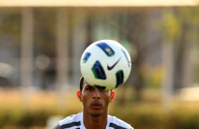 Liedson durante treino do Corinthians realizado no Centro de treinamento Joaquim Grava