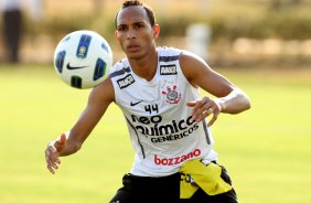 Liedson durante treino do Corinthians realizado no Centro de treinamento Joaquim Grava