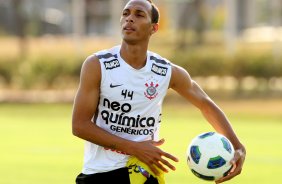 Liedson durante treino do Corinthians realizado no Centro de treinamento Joaquim Grava