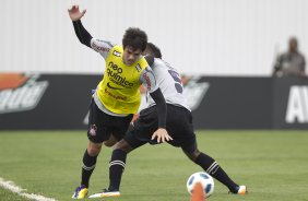 Nene Bonilha e Denner durante o treino desta manh no CT Joaquim Grava, no Parque Ecolgico do Tiete, o prximo jogo ser contra o Atltico-GO, domingo, dia 09/10, no Pacaembu, vlida pela 28 rodada do Brasileiro 2011