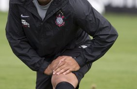 O atacante Adriano durante o treino desta manh no CT Joaquim Grava, no Parque Ecolgico do Tiete, o prximo jogo ser contra o Atltico-GO, domingo, dia 09/10, no Pacaembu, vlida pela 28 rodada do Brasileiro 2011