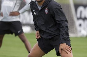 O atacante Adriano durante o treino desta manh no CT Joaquim Grava, no Parque Ecolgico do Tiete, o prximo jogo ser contra o Atltico-GO, domingo, dia 09/10, no Pacaembu, vlida pela 28 rodada do Brasileiro 2011