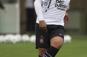 Adriano durante o treino desta tarde no CT Joaquim Grava, no Parque Ecolgico do Tiete, o prximo jogo ser contra o Botafogo, amanh, quarta-feira a noite, dia 12/10, no Pacaembu, vlida pela 29 rodada do Brasileiro 2011