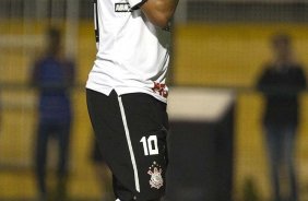 Adriano durante a partida entre Corinthians x Botafogo, realizada esta noite no estádio do Pacaembu, válida pela 29ª rodada do Campeonato Brasileiro de 2011
