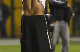 Adriano durante a partida entre Corinthians x Botafogo, realizada esta noite no estádio do Pacaembu, válida pela 29ª rodada do Campeonato Brasileiro de 2011
