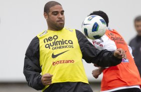 Adriano durante o treino desta manh no CT Joaquim Grava, no Parque Ecolgico do Tiete, o prximo jogo ser contra o Cruzeiro, amanh, domingo, dia 16/10, na Serejo, vlida pela 30 rodada do Brasileiro 2011