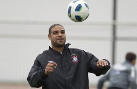 Adriano durante o treino desta manh no CT Joaquim Grava, no Parque Ecolgico do Tiete, o prximo jogo ser contra o Cruzeiro, amanh, domingo, dia 16/10, na Serejo, vlida pela 30 rodada do Brasileiro 2011