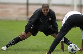 Adriano durante o treino desta manh no CT Joaquim Grava, no Parque Ecolgico do Tiete, o prximo jogo ser contra o Cruzeiro, amanh, domingo, dia 16/10, na Serejo, vlida pela 30 rodada do Brasileiro 2011