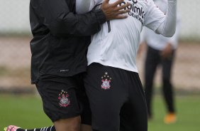 Adriano e Ralf durante o treino desta manh no CT Joaquim Grava, no Parque Ecolgico do Tiete, o prximo jogo ser contra o Cruzeiro, amanh, domingo, dia 16/10, na Serejo, vlida pela 30 rodada do Brasileiro 2011