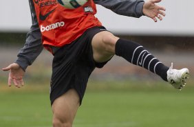 Alex durante o treino desta manh no CT Joaquim Grava, no Parque Ecolgico do Tiete, o prximo jogo ser contra o Cruzeiro, amanh, domingo, dia 16/10, na Serejo, vlida pela 30 rodada do Brasileiro 2011