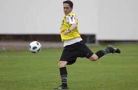 Chico durante o treino desta manh no CT Joaquim Grava, no Parque Ecolgico do Tiete, o prximo jogo ser contra o Cruzeiro, amanh, domingo, dia 16/10, na Serejo, vlida pela 30 rodada do Brasileiro 2011