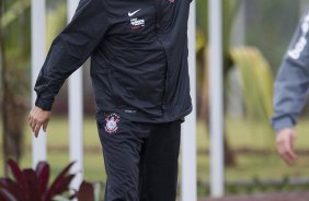 Tite durante o treino desta manh no CT Joaquim Grava, no Parque Ecolgico do Tiete, o prximo jogo ser contra o Cruzeiro, amanh, domingo, dia 16/10, na Serejo, vlida pela 30 rodada do Brasileiro 2011