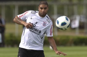 Adriano durante o treino esta tarde no CT Joaquim Grava, no Parque Ecolgico do Tiete, o prximo jogo ser contra o Internacional/RS, domingo, dia 23/10, no estdio Beira-Rio, vlida pela 31 rodada do Brasileiro 2011