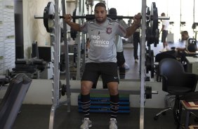 Adriano durante o treino na academia esta manh no CT Joaquim Grava, no Parque Ecolgico do Tiete, o prximo jogo ser contra o Internacional/RS, domingo, dia 23/10, no estdio Beira-Rio, vlida pela 31 rodada do Brasileiro 2011