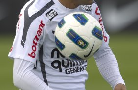 Emerson durante o treino esta tarde no CT Joaquim Grava, no Parque Ecolgico do Tiete, o prximo jogo ser contra o Internacional/RS, domingo, dia 23/10, no estdio Beira-Rio, vlida pela 31 rodada do Brasileiro 2011