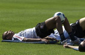 Liedson durante o treino desta manh no CT Joaquim Grava, no Parque Ecolgico do Tiete, o prximo jogo ser contra o Ava, domingo, dia 30/10, no Pacaembu, vlida pela 32 rodada do Brasileiro 2011