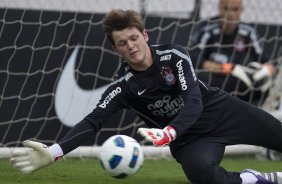 Renan durante o treino desta manh no CT Joaquim Grava, no Parque Ecolgico do Tiete, o prximo jogo ser contra o Ava, domingo, dia 30/10, no Pacaembu, vlida pela 32 rodada do Brasileiro 2011