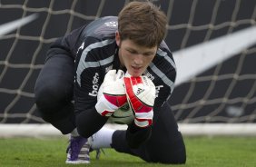 Renan durante o treino desta manh no CT Joaquim Grava, no Parque Ecolgico do Tiete, o prximo jogo ser contra o Ava, domingo, dia 30/10, no Pacaembu, vlida pela 32 rodada do Brasileiro 2011