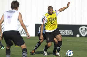 Adriano durante o treino desta tarde no CT Joaquim Grava, no Parque Ecolgico do Tiete, o prximo jogo ser contra o Ava, domingo, dia 30/10, no Pacaembu, vlida pela 32 rodada do Brasileiro 2011