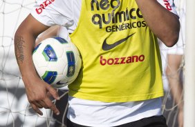 O atacante Adriano o treino desta tarde no CT Joaquim Grava, no Parque Ecolgico do Tiete, o prximo jogo ser contra o Ava, domingo, dia 30/10, no Pacaembu, vlida pela 32 rodada do Brasileiro 2011