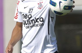 O atacante Emerson durante o treino desta tarde no CT Joaquim Grava, no Parque Ecolgico do Tiete, o prximo jogo ser contra o Ava, domingo, dia 30/10, no Pacaembu, vlida pela 32 rodada do Brasileiro 2011