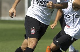 Danilo durante o treino desta manh no CT Joaquim Grava, no Parque Ecolgico do Tiete, o prximo jogo ser contra o Ava, amanh, domingo, dia 30/10, no Pacaembu, vlida pela 32 rodada do Brasileiro 2011