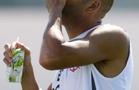 Emerson durante o treino desta manh no CT Joaquim Grava, no Parque Ecolgico do Tiete, o prximo jogo ser contra o Ava, amanh, domingo, dia 30/10, no Pacaembu, vlida pela 32 rodada do Brasileiro 2011