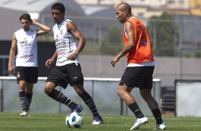 Paulo Andr; Paulinho e Emerson durante o treino desta manh no CT Joaquim Grava, no Parque Ecolgico do Tiete, o prximo jogo ser contra o Ava, amanh, domingo, dia 30/10, no Pacaembu, vlida pela 32 rodada do Brasileiro 2011