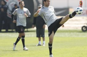 Leandro durante treino do Corinthians realizado no Centro de treinamento Joaquim Grava