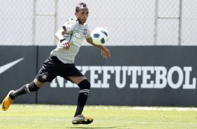Liedson durante treino do Corinthians realizado no Centro de treinamento Joaquim Grava