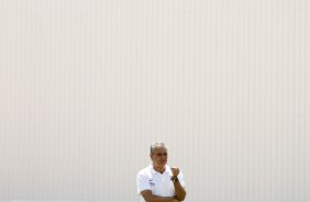 O tcnico Tite durante treino do Corinthians realizado no Centro de treinamento Joaquim Grava