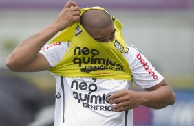 Adriano durante o treino desta tarde no CT Joaquim Grava, no Parque Ecolgico do Tiete, o prximo jogo ser contra o Atltico-PR, domingo, dia 12/11, no estdio do Pacaembu, vlida pela 34 rodada do Brasileiro 2011