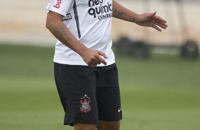 Adriano durante o treino desta tarde no CT Joaquim Grava, no Parque Ecolgico do Tiete, o prximo jogo ser contra o Atltico-PR, domingo, dia 12/11, no estdio do Pacaembu, vlida pela 34 rodada do Brasileiro 2011