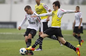 Morais e Nene Bonilha durante o treino desta tarde no CT Joaquim Grava, no Parque Ecolgico do Tiete, o prximo jogo ser contra o Atltico-PR, domingo, dia 12/11, no estdio do Pacaembu, vlida pela 34 rodada do Brasileiro 2011