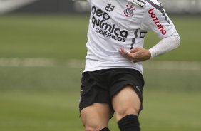 Willian durante o treino desta tarde no CT Joaquim Grava, no Parque Ecolgico do Tiete, o prximo jogo ser contra o Atltico-PR, domingo, dia 12/11, no estdio do Pacaembu, vlida pela 34 rodada do Brasileiro 2011