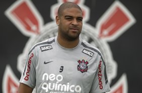 Adriano durante o treino esta manh no CT Joaquim Grava, no Parque Ecolgico do Tiete, o prximo jogo ser contra o Atltico-PR, amanh, domingo, dia 13/11, no estdio do Pacaembu, vlida pela 34 rodada do Brasileiro 2011