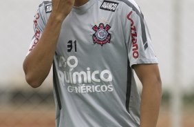 Welder que substitui Alessandro suspenso, durante o treino esta manh no CT Joaquim Grava, no Parque Ecolgico do Tiete, o prximo jogo ser contra o Atltico-PR, amanh, domingo, dia 13/11, no estdio do Pacaembu, vlida pela 34 rodada do Brasileiro 2011