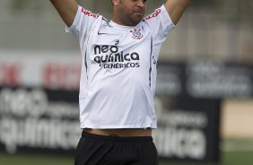 Adriano durante o treino desta tarde no CT Joaquim Grava, no Parque Ecolgico do Tiete, o prximo jogo ser contra o Atltico-MG, domingo dia 20/11, no estdio do Pacaembu, vlida pela 36 rodada do Brasileiro 2011